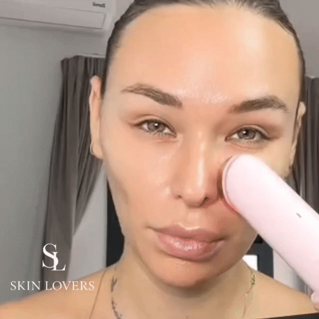 BEAUTY DEVICE AGE-BOOSTER PRO - MEDICUBE